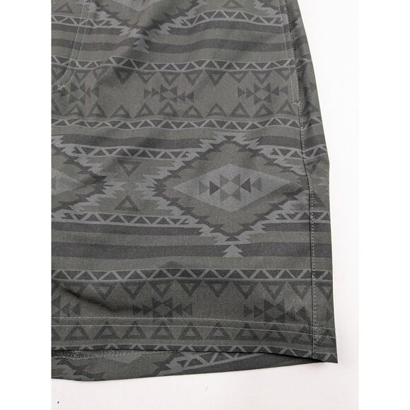 Chubbies Men's "The Quests" Sport Shorts - Picture 2 of 9